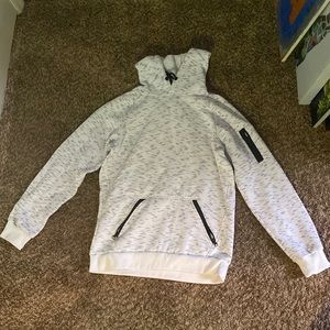 Fleece hoodie with zip pockets